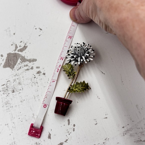 Vintage Corocraft Signed Flower Pin Brooch Enamel Layered Petals Garden Retro - Picture 6 of 6